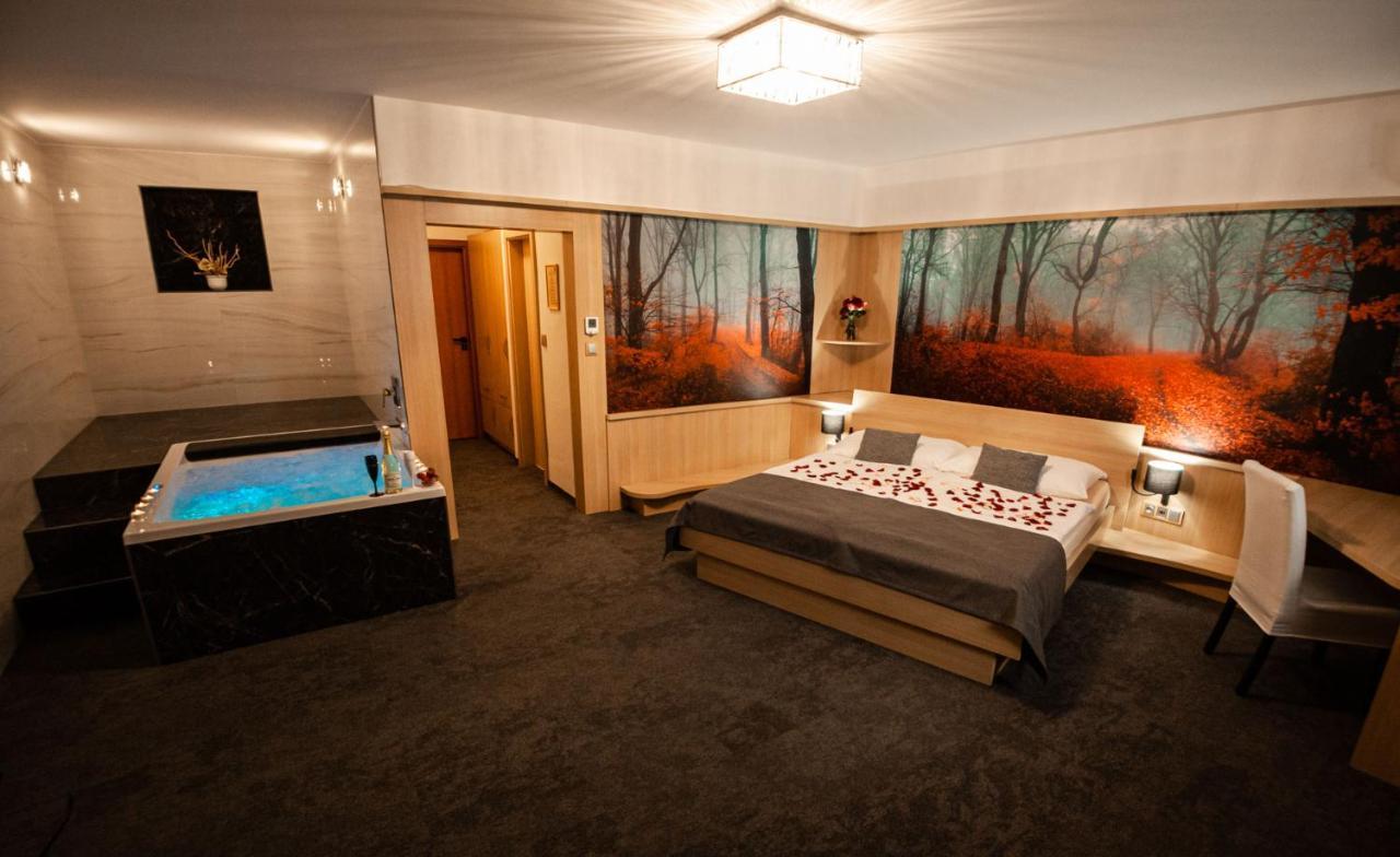 Hotel Kras Jedovnice Zewnętrze zdjęcie
