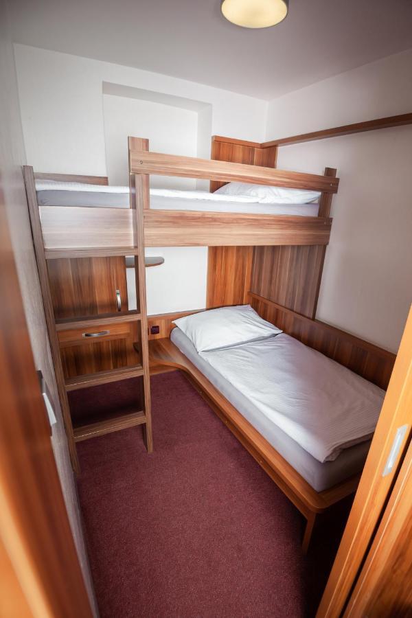 Hotel Kras Jedovnice Zewnętrze zdjęcie