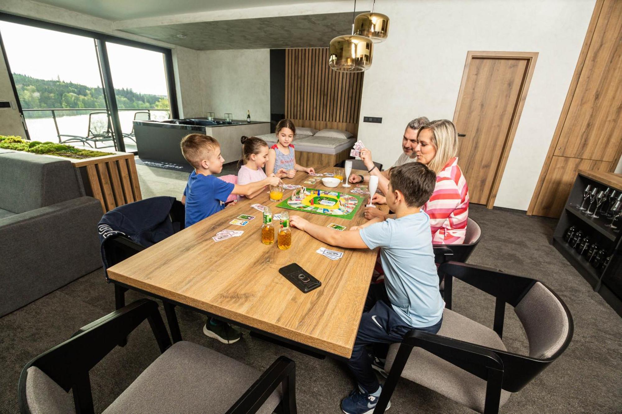 Hotel Kras Jedovnice Zewnętrze zdjęcie