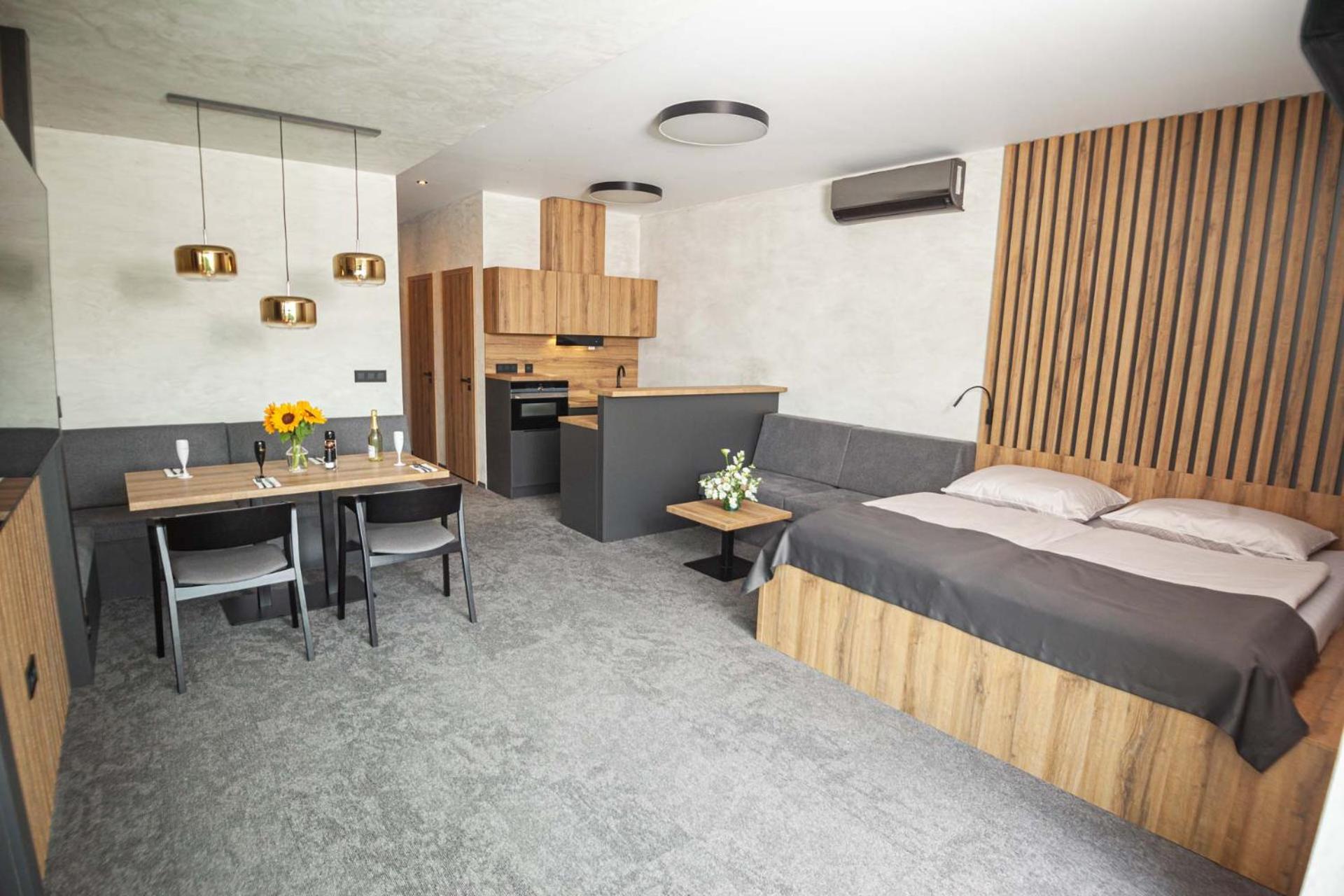 Hotel Kras Jedovnice Zewnętrze zdjęcie
