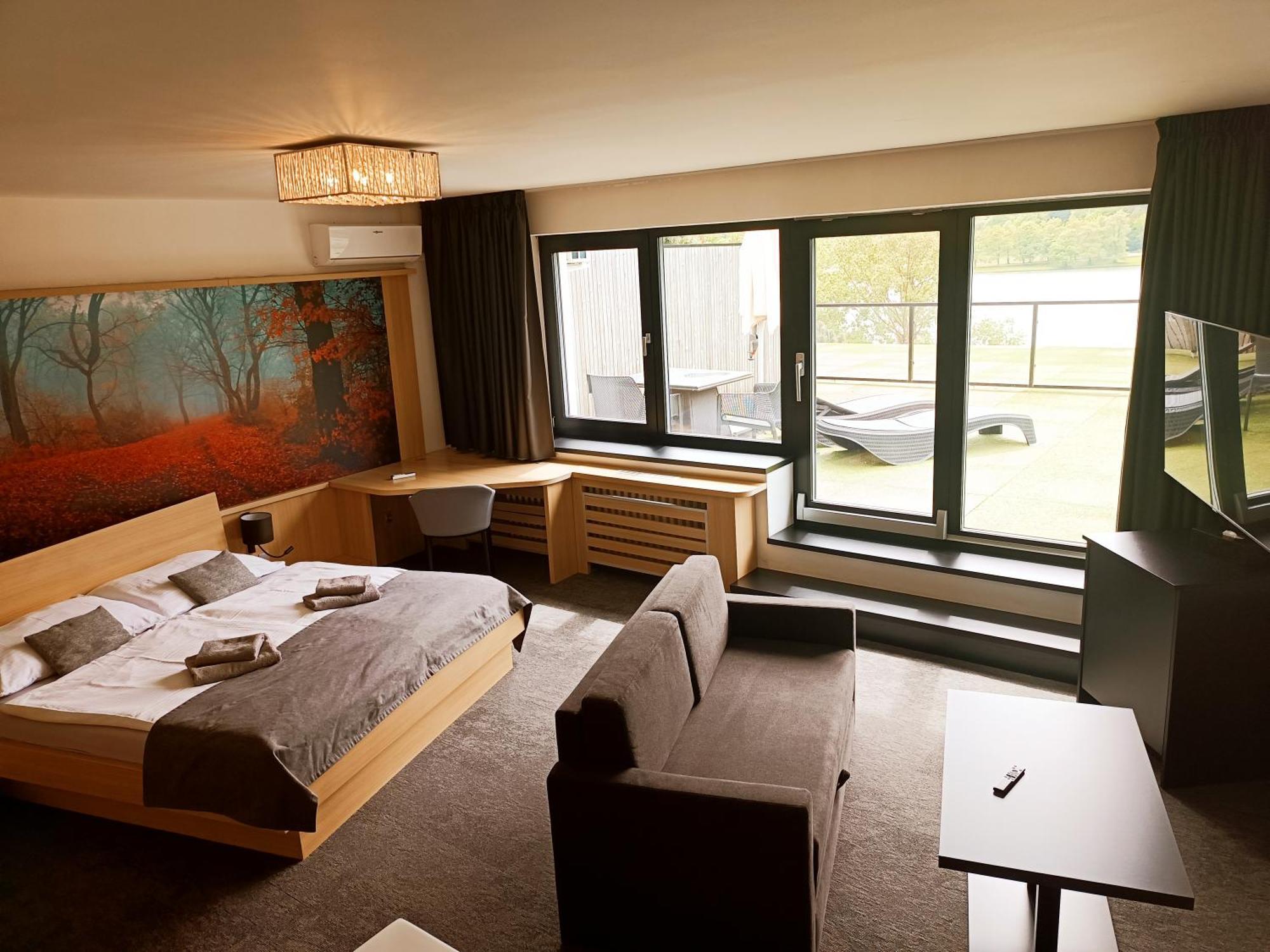 Hotel Kras Jedovnice Zewnętrze zdjęcie