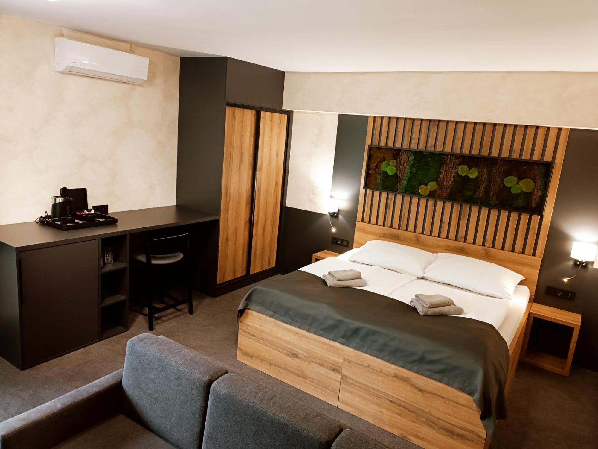 Hotel Kras Jedovnice Zewnętrze zdjęcie