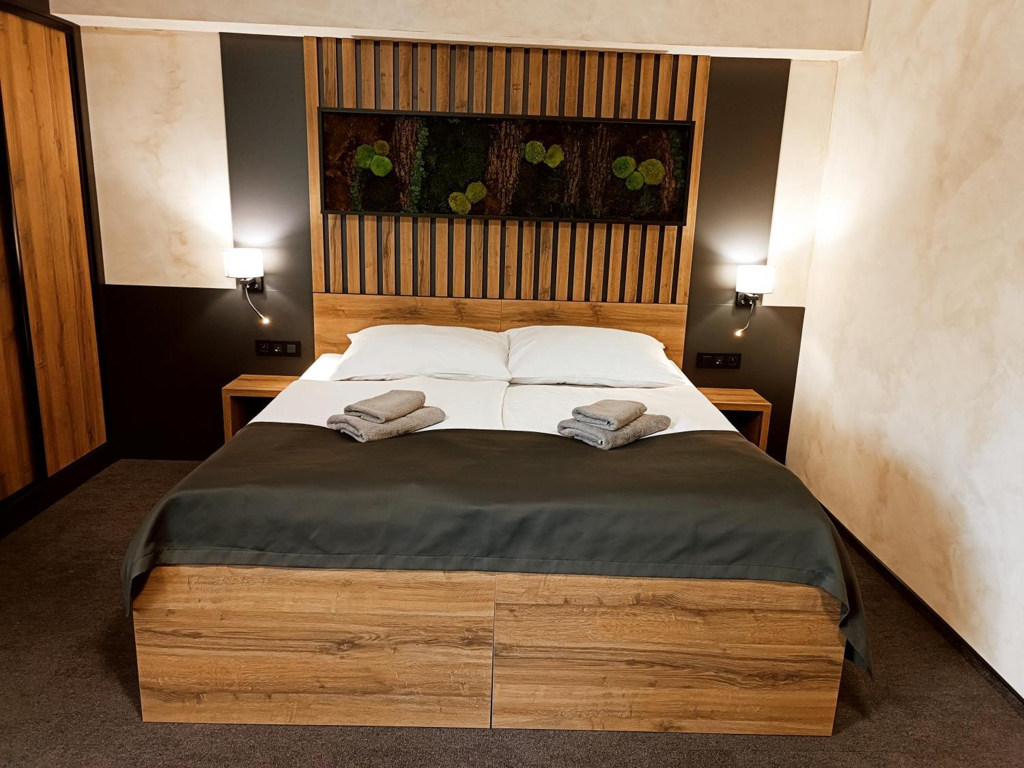 Hotel Kras Jedovnice Zewnętrze zdjęcie